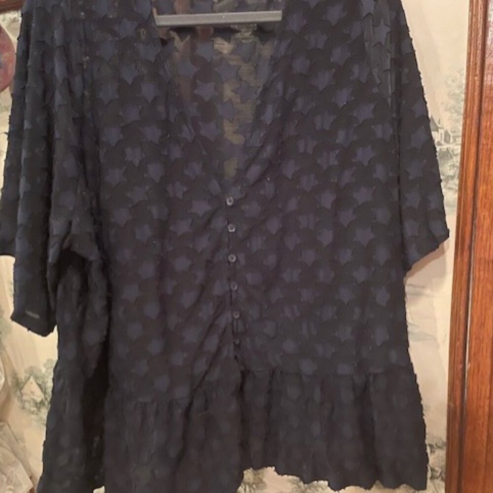 Torrid 22/24 Plus Top Navy Sheer Stars Ruffled Summer